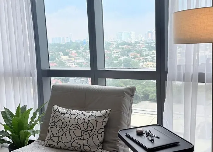 Apartamento Eastwood Qc 2br Walk To Mall Cafés&dining *
