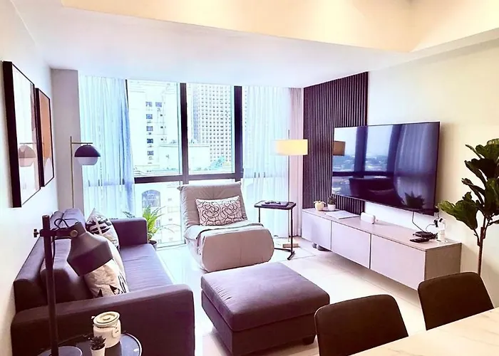 Apartamento Eastwood Qc 2br Walk To Mall Cafés&dining *